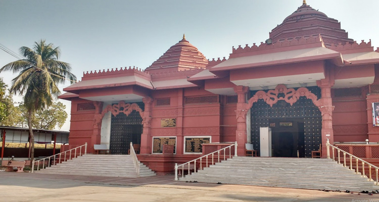 ISKCON Temple Surat (Timings, History, Entry Fee, Images, Aarti